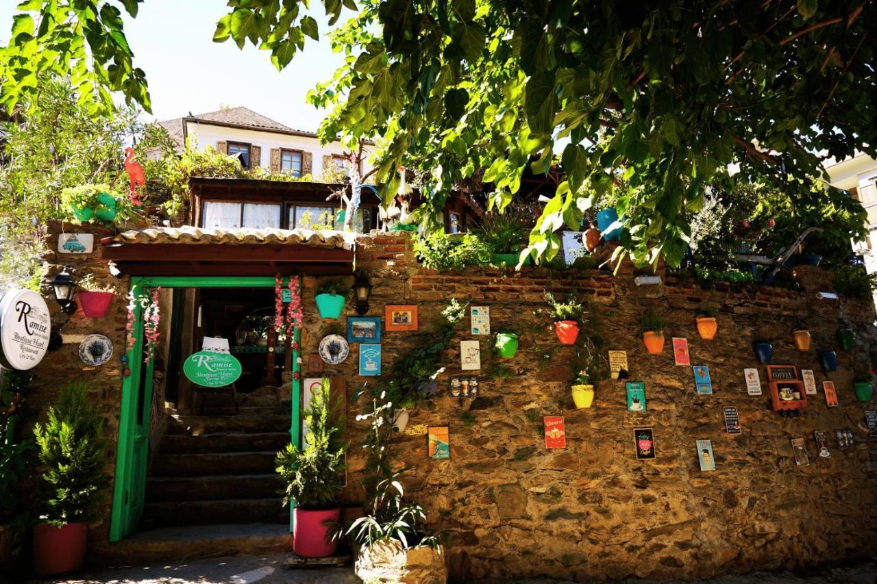 Ramise Hanim Mansion Sirince ภายนอก รูปภาพ